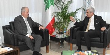 لقاء عمل بين وزيرَيْ المالية والصناعة واهتمام بإنشاء مناطق صناعية صغيرة…