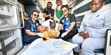 بعد فَصْل التوأم السوري بنجاحفي عملية دقيقة استغرقت 8 ساعات..مركز الملك سلمان للإغاثة يدرس حالةتوأم جامايكي لفصله…