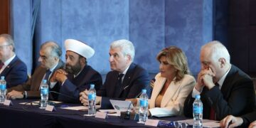 بعد رفع الحصانة  عن وزير الصناعة السابق.. جو عيسى الخوري: وضعنا كلّ ما عندنا  من مستندات وملفات بتصرّف القضاء… 35 بالمئة من المغتربين يحق لهم     انتخاب أكثر من 6 نواب!