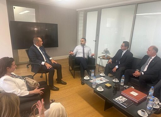 بعد تثبيته أصيلاً في رئاسة لجنة الرقابة على شركات الضمان.. الياس حنا وأعضاء مجلس نقابة الوسطاء يهنئون نديم حداد ويطرحون مطالب يأملون بتنفيذها..