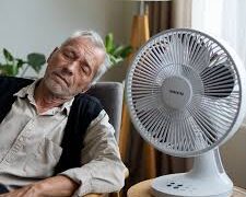 دراسة جديدة تُحذّر وتنصح في آن:المراوح الكهربائيةللطقس الحار الرطب فقطلا للأجواء الجافة…