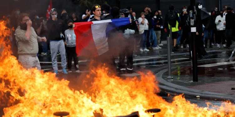 فرنسا تنشئ صندوقا للتعويضات لتغطية الخسائر الناجمة عن أعمال الشغب…