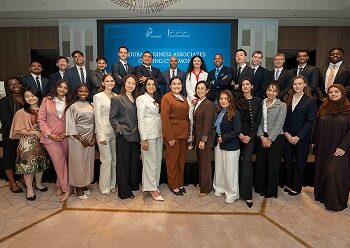 النسخة الـ 11لـ “برنامج دبي لتدريب رواد الأعمال”.. المشاركون 26 شخصاً من 18 دولةوالهدف اعداد الجيل القادممن القادة العالميين…