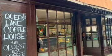 د. غالب خلايلي يتابع الكتابة عنسيدة المشروبات: “القهوة” (7)..لماذا ادعت نساء انجلتراأن القهوة تسبّب عقماً للرجال؟الشاي منافس قوي لم يُفلحوالـ  Tips  اختراع بريطاني…