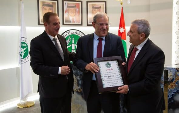 بعد النتائج المالية الملفتةوإجراء تعديلات في هيكلها التنظيمي..شركة التأمين الإسلامية- الأردنتُكرّم أربعة من أركانها الأساسيين…