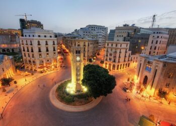 من تأخير الساعة إلى تأخير الوطن: قراءة في نقد زياد الرحبانيللزمن اللبناني..د. الياس ميشال الشويري:لبنان يُقدّم ساعته ويؤخّر شعبهيُغيّر التوقيت ولا يُغيّر الواقع!