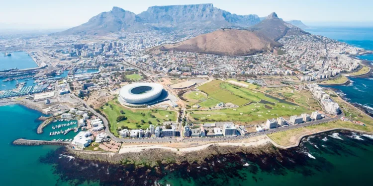 جنوب افريقيا تُهيْمنعلى قطاع تأمين القارة السمراء…