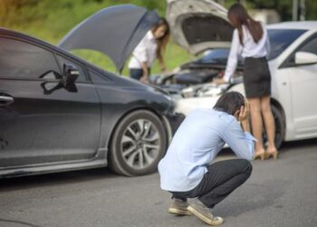 مؤتمر للمؤسسة الوطنية للضمان الإلزاميلمعالجة الحوادث المرورية المتناميةدعوة خبيرَيْن فرنسيَيْن للمساعدة في إقتراح حلولوحضور طبيب متخصص في مجال السلامة المرورية