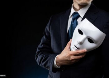 حين يصبح الخراب عيداًوالهزيمة بطولة…د. الياس ميشال الشويري معلّقا :الإنتصارات الوهمية في لبنانقناع لتغطية الهزائم…