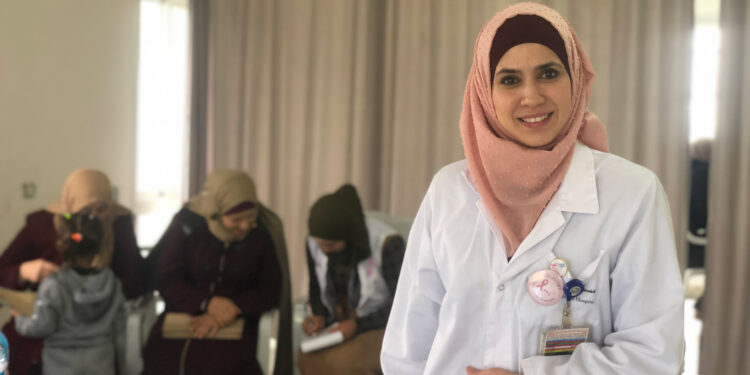 نداء القاهرة يلتقي مع التضامن الإقليمي و التعاون العالميلرعاية مريضات سرطان الثدي…