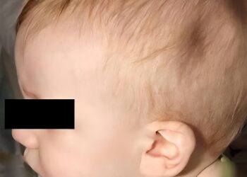عندما يراجع أهل المريض مشفاهم   بعد ساعات من زيارة طبيبهم…الحكمة أعلى مراتب الطب..
