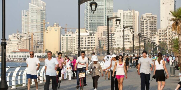 مؤشر “بلوم انفست” لشهر أكتوبريسجل ارتفاعاً في النشاط التجاريوزياردة في أعداد المواطنين منذ 2013..مخاوف من تصاعد التوترات الأمنيةوانعكاسها على النشاط التجاري في 2026