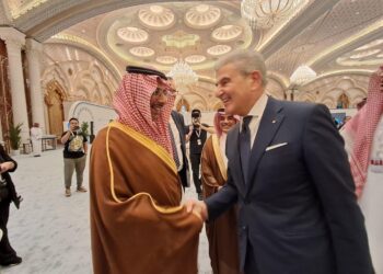 عيسى الخوري في الرياض يلقي كلمة لبنان في يونيدو"العلاقات مع السعودية وثيقة وتاريخية"