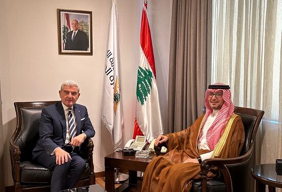 تمكين علاقات لبنان الأخوية مع السعودية بين عيسى الخوري وبخاريوزير الصناعة الى الرياض السبت لترؤس وفد لبنان إلى مؤتمر يونيدو العام