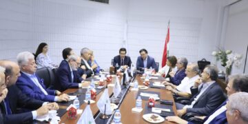 في لقاء مع الممثل المقيم لصندوق النقد الدولي في لبنان.. د. فؤاد زمكحل: سياسيونا يهربون من الصندوق خوفاً من المحاسبة والملاحقة…