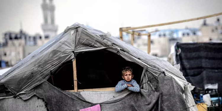 520 مليون طفل يعيشونفي مناطق نزاع حول العالم..“منظمة انقذوا الأطفال”:الدول تنفق على الأسلحةأكثر مما تنفق على حماية الصغار…