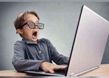 قصتان من عيادتي مضحكة -مبكية..ظرفاء في عصر الذكاء الإصطناعي…