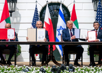 من اتفاقيات أبراهام إلى الواقع اللبناني: هل آن أوان الطمأنينة لوطن دفع أثمان الجميع؟د. الياس ميشال الشويري:السلام لا يُهدى بل يُبنىوالمطلوب سلام لبناني-لبنانيقبل أي شيء…