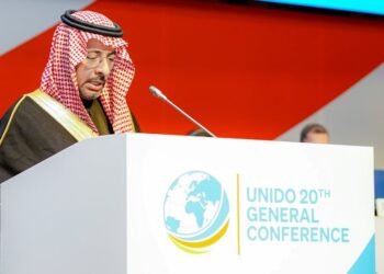 عيسى الخوري في الرياض يلقي كلمة لبنان في يونيدو"العلاقات مع السعودية وثيقة وتاريخية"