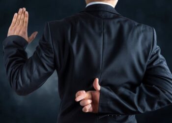 الإستهلاك المُفرط لكلمة “الله”أفرغها من مضامينها..د. الياس ميشال الشويري:مجتمع لا يُقدّس الصدق في كلماتهلا يُمكن أن ينهض من أزماته…