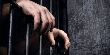 من عفو الحرب الى عفو المال.. د. الياس ميشال الشويري معلّقاً: لبنان بين إعادة إنتاج الجريمة واغتيال العدالة