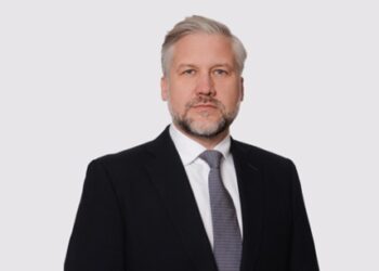 مجموعة إيه آي جي تعينآدم كليفورد رئيساً تنفيذياًللتأمين التجاري الدولي