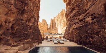 “العلا” تُتوّج عالميًا كأفضل مشروع سياحي