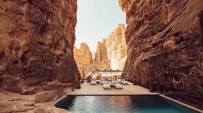 "العلا" تُتوّج عالميًا كأفضل مشروع سياحي