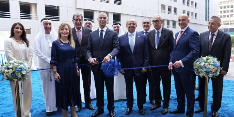 البنك العربي يفتتح في المنامةفرعه الرئيسي فيها بحلته الجديدة...