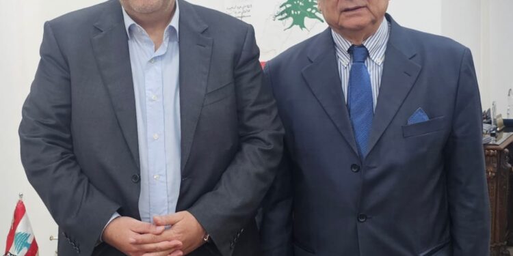 حبيب يلتقي المحافظ عبودمناشداً فتح طرقاتساحة النجمة قبَيل الأعياد...