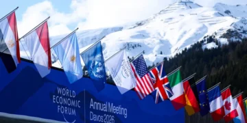 مؤتمر “دافوس” ينعقد بالتزامن مع ارتفاع ثروات مليارديرات العالم الى مستوى تاريخي عام 2025…