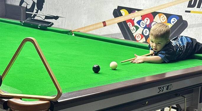 أصغر لاعب في التاريخ...طفل يكتب اسمه في موسوعة «غينيس»