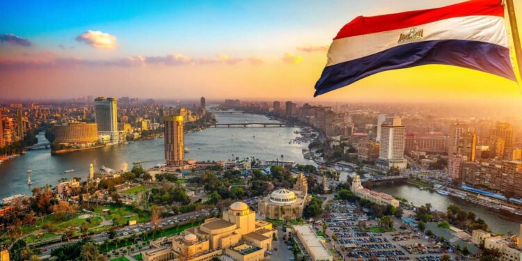 الرئيس السيسي:نستهدف نموا أعلى عبر إصلاح اقتصادي شامل