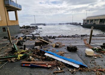 هل يمكن أن يصل إعصار إيطاليا «المدمر»إلى الشواطئ العربية؟