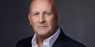 ديفيد هيلي أصبح الرئيس التنفيذي لشركة “ليفا” العُمانية…