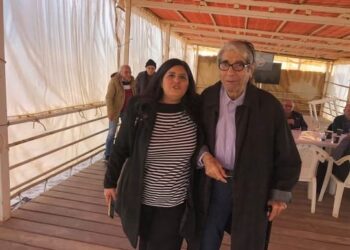 أبو سليم والرملة البيضاء:جلسة كلّ أربعاءمع أصدقاء ولحم بعجين...