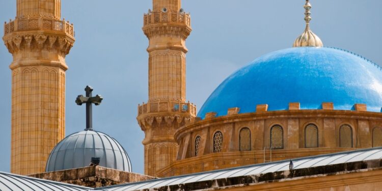 الباحثة في الدراسات الإسلامية-المسيحيةأمل الحكيم بعلبكيتردّ على د. الياس ميشال الشويريتحت عنوان:"في معنى الحوار وحدوده"...