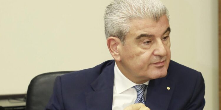 عيسى الخوري:تسييل جزء من الذهب لحماية مصرف لبنانمن التزامات طويلة الأمد