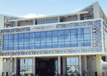 البحرين "تلاحق"مواطنيها خليجيالتغطيتهم ضد التعطيل عن العمل...