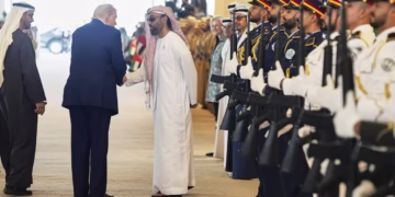 نقلاً عن “وول ستريت جورنال”.. استثمارات إماراتية في مشاريع تابعة لعائلة الرئيس ترامب..