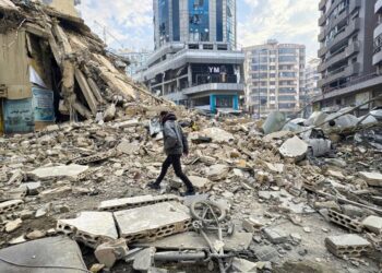 30 فرعاً لجمعية "القرض الحسن"في مرمى النيران الإسرائيليةبعد تعميم للمركزي اللبنانيمنع دخول أي أموال مصدرها معاقب