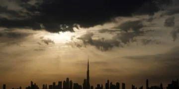 من برج خليفة إلى الخصومات.. هل غيرت الحرب قواعد اللعبة في دبي؟