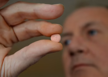 إرشادات طبية مُحدثة:لاغنى عن أدوية خفض الكوليسترولو ابتداء من عمر 30 عاما...