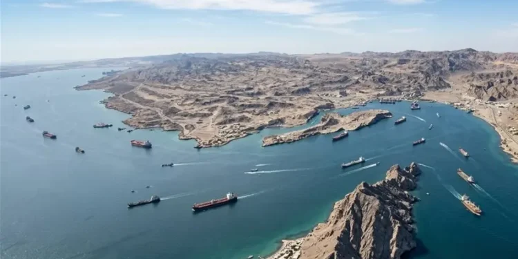 خبير تأمين بحري من "مصر للتأمين"يكشف مخاطر اغلاق مضيق هرمز..عبد الرحمن الهاجري:الإعتماد على نقطة جغرافية واحدةهو "كعب أخيل" الإقتصاد العالمي"...