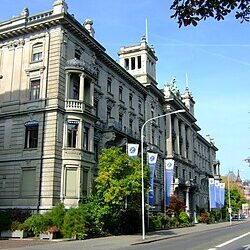 صفقة بين شركَتَيْ تأمينوصلت الى حدود 11 مليار دولار...