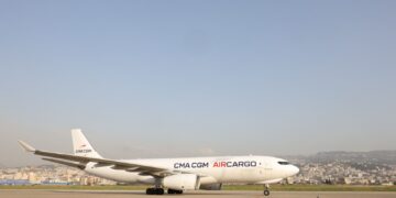 وصول الدفعة الأولى من المساعدات الانسانية الفرنسية بدعم من Fondation CMA CGM