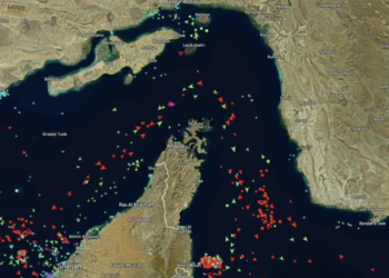 ماذا لو استمر إقفال مضيق هرمز؟بلومبرغ: تخفيض استهلاك النفط والغازوتقليل السفر جواً وبراً وبحراً...