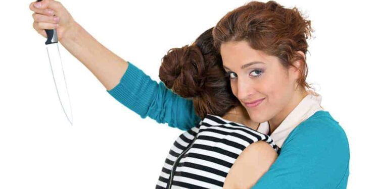 "العرب والمسلمون لا يأكلون لحم الخنزيرولكنهم يأكلون لحم بعضهم"...د. الياس ميشال الشويري معقّباً:لم يلتهم أحدٌ لبنانبقدر ما التهمه أبناؤه المتسلّطون!