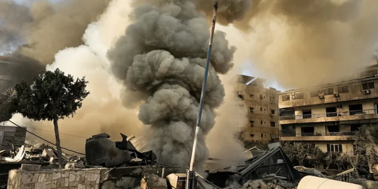 "مؤشر بلوم انفست" لشهر شباطسجّل قراءة أعلى منذ 7 اشهرلكن تشاؤم التجار ارتفع أيضاًجرّاء التضخم و من ثمّ الإنكماشواشتعال الحرب مع إيران...