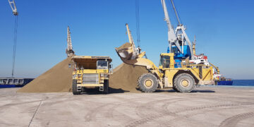 بعد اكثر من ٧٠ عاماً.. شركة الترابة الوطنية تتوقف عن العمل وتشرّد 2380 شخصاً بين عامل ومتعاون…